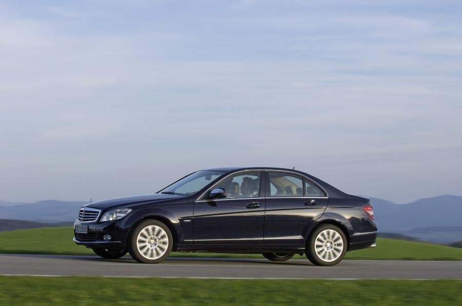  Mercedes-Benz C-Class 2007 года  (фото 22 из 413)